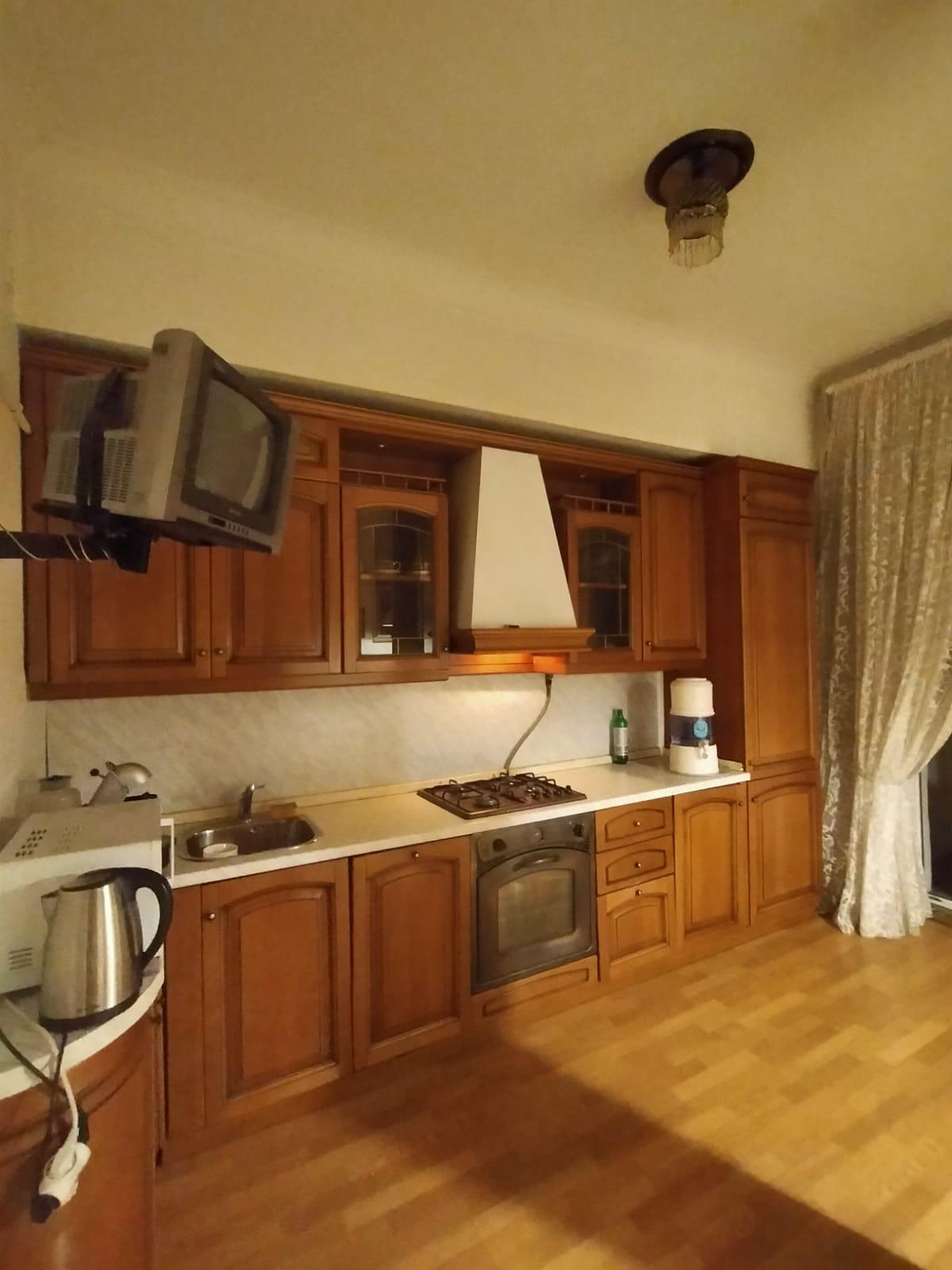 комната-комнатная квартира, Москва, Большой Афанасьевский переулок 17 , метро Кропоткинская, фото №
