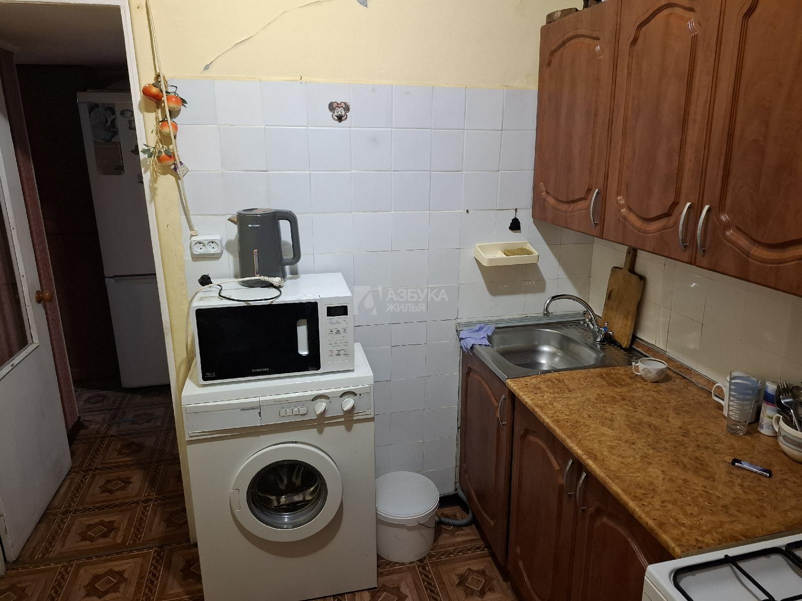 2-комнатная квартира, Москва, Героев Панфиловцев улица 1 корпус 5 , метро Сходненская, фото №